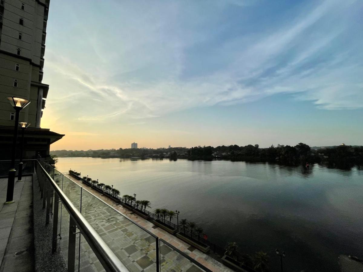 Kuching City Centre Smart Home Luxury Resort Condo מראה חיצוני תמונה