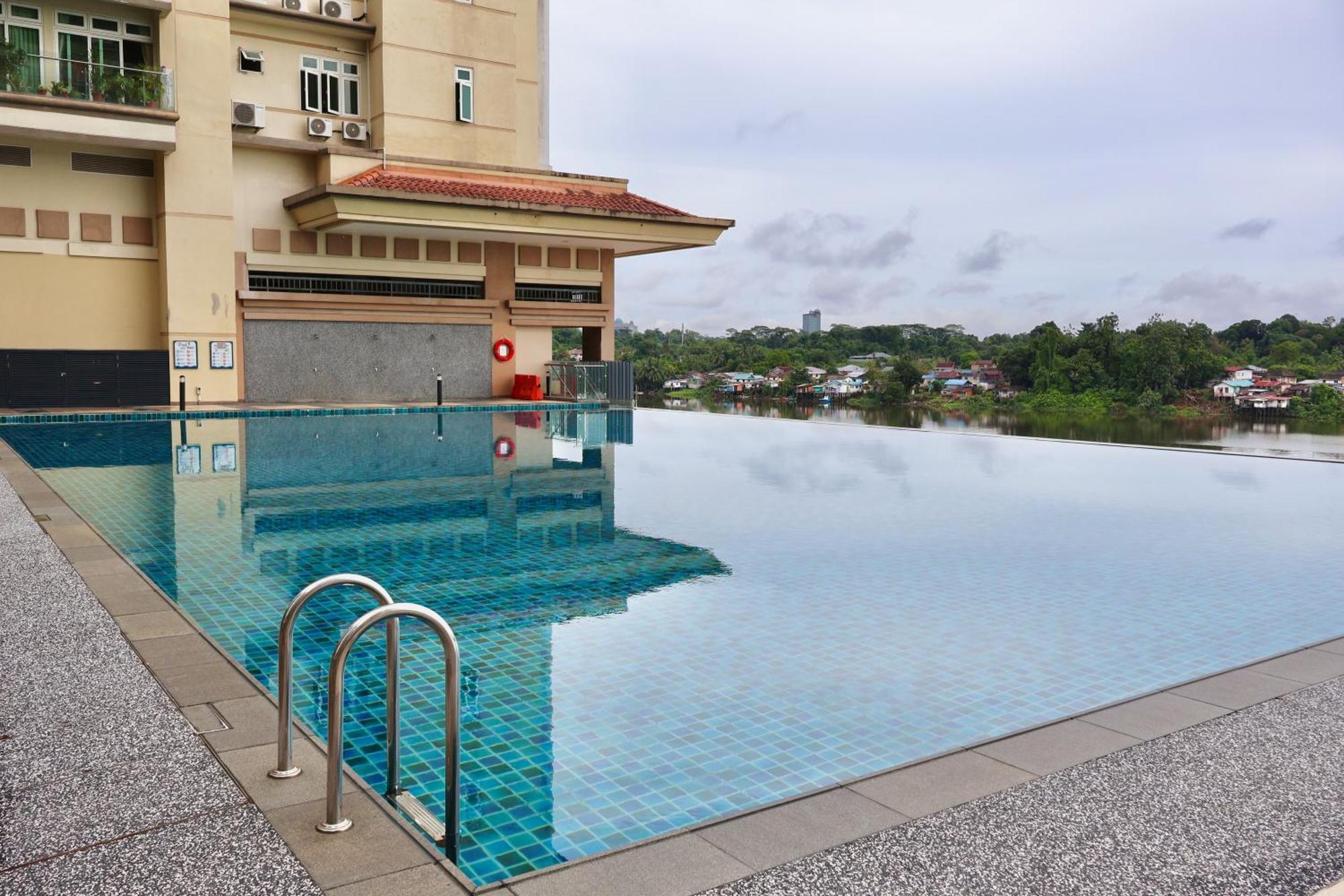 Kuching City Centre Smart Home Luxury Resort Condo מראה חיצוני תמונה